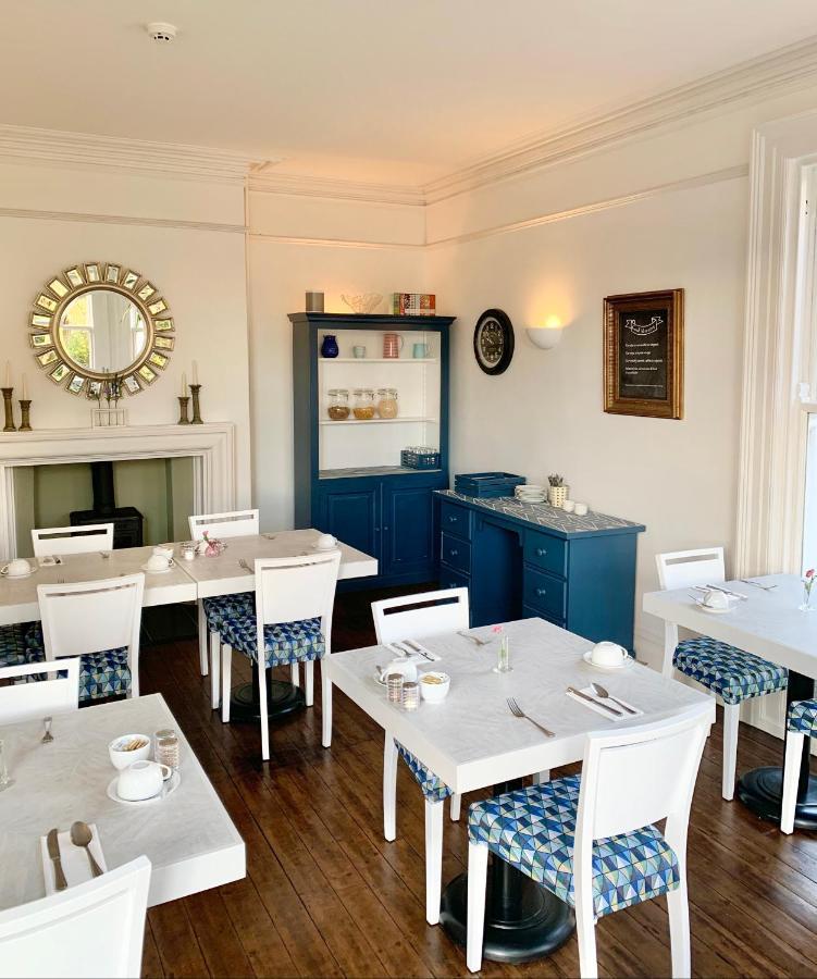 Derrin Guest House Ларн Экстерьер фото